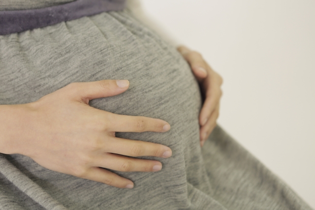妊娠中にPM2.5にさらされると、子どもの喘息発症リスクが高くなるかもしれない