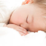 生後3日間の粉ミルクの追加は、その後の牛乳アレルギーの発症リスクを上げる？(ABC試験)