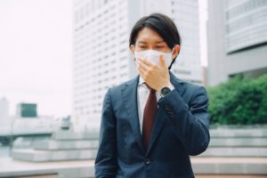 小児期の食物アレルギー/食物アレルゲン感作は、成人期の気道アレルギーのリスクを上げるかもしれない