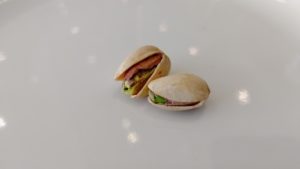 カシューナッツ・ピスタチオ両方にアレルギー血液検査陽性の児のうち、ピスタチオアレルギーはどれくらいの率で起こり得るか？