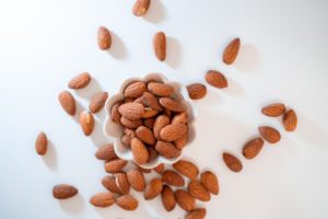 アーモンドアレルギーを、負荷試験前に予測できるか？